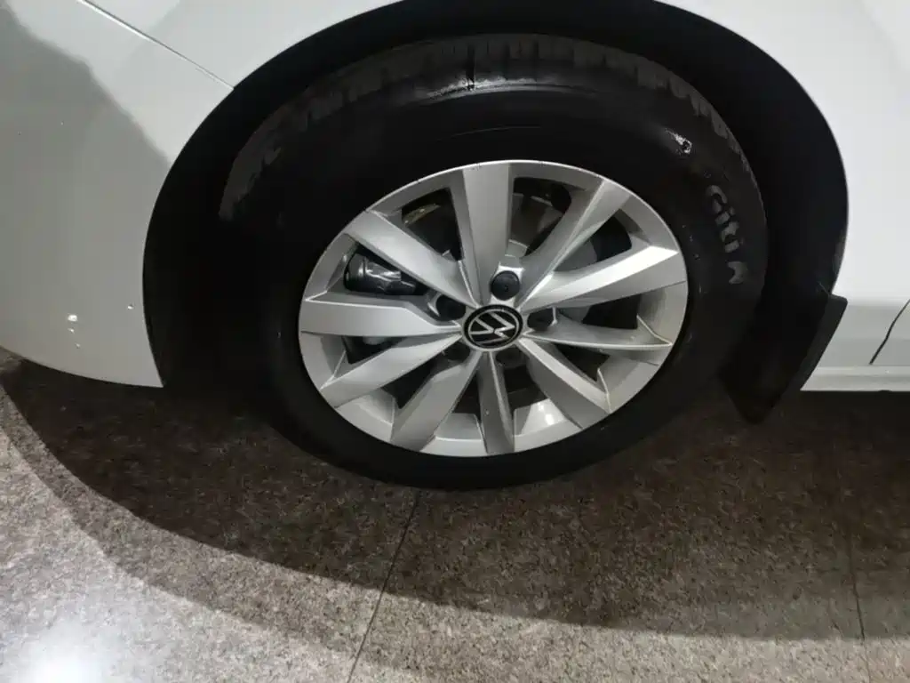Volkswagen Bora — миниатюра 23