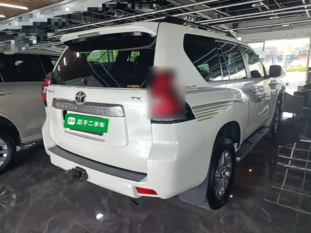 Toyota Prado — миниатюра 7