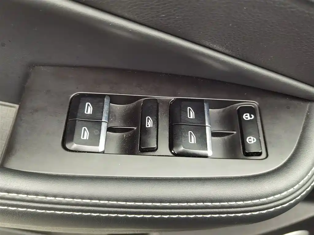 GEELY AUTOMOBILE VISION X6