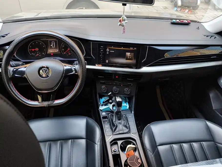 Volkswagen Passat — миниатюра 12