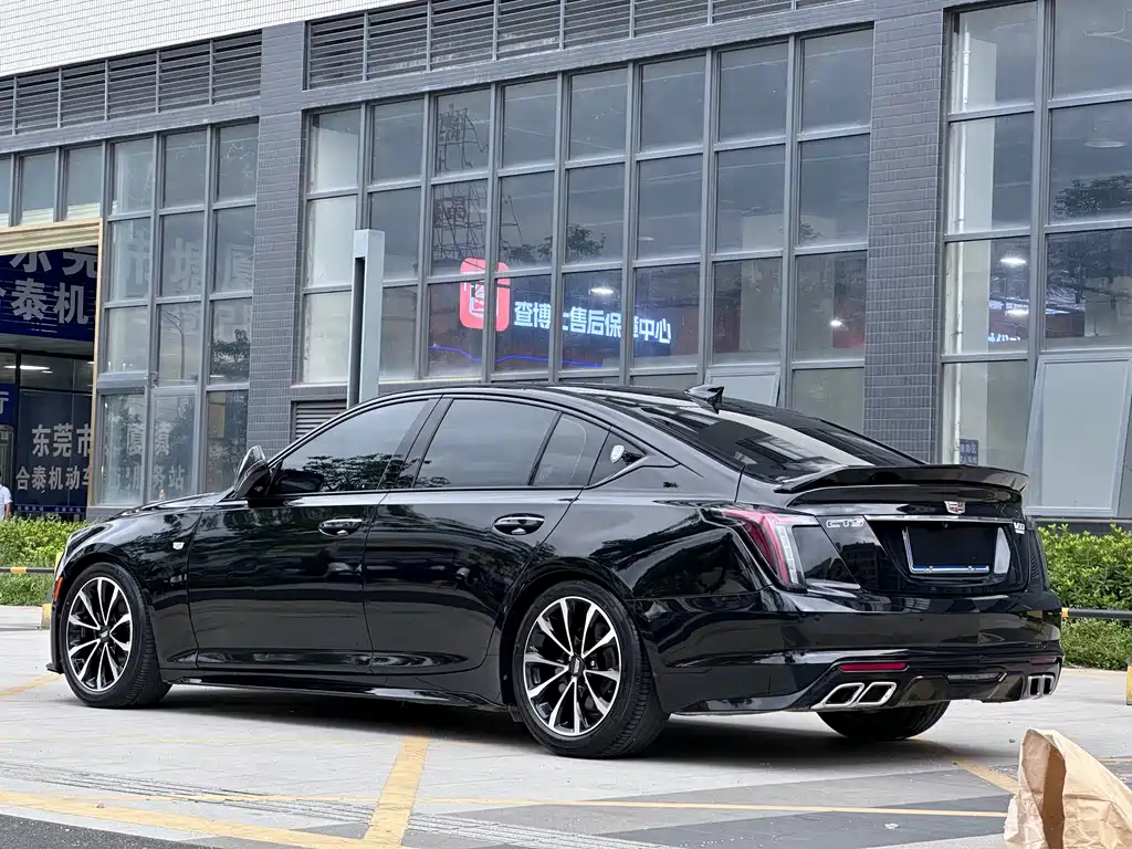 Cadillac CT5 — миниатюра 4