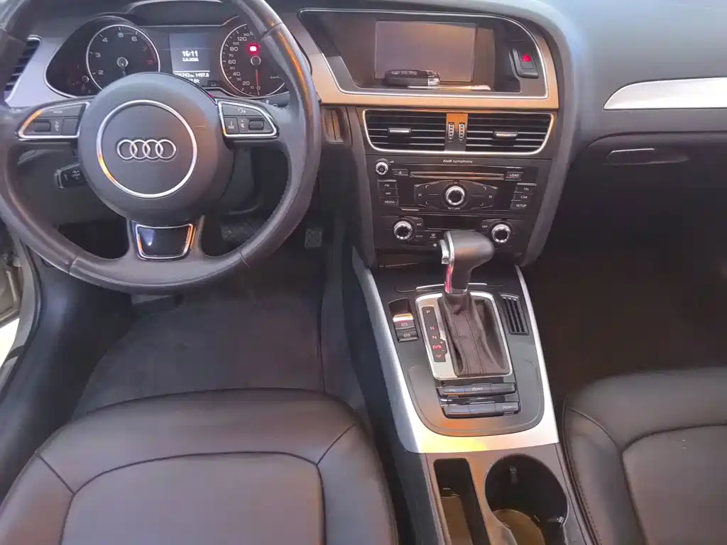 Audi A4L — миниатюра 12