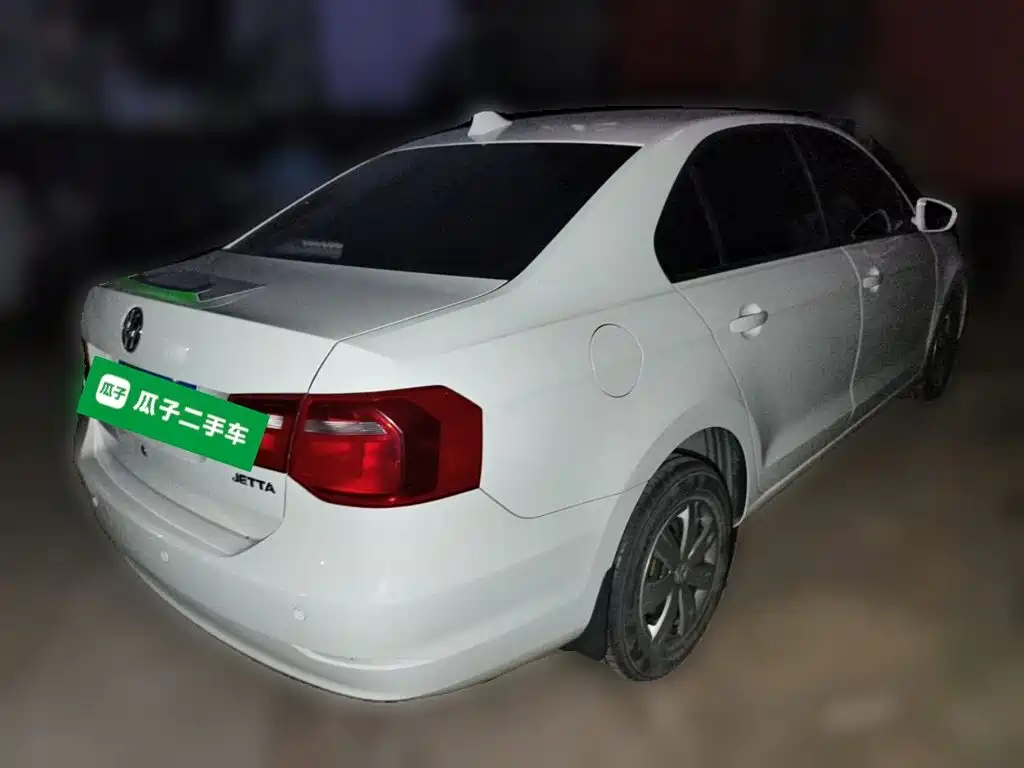Volkswagen Jetta — миниатюра 4