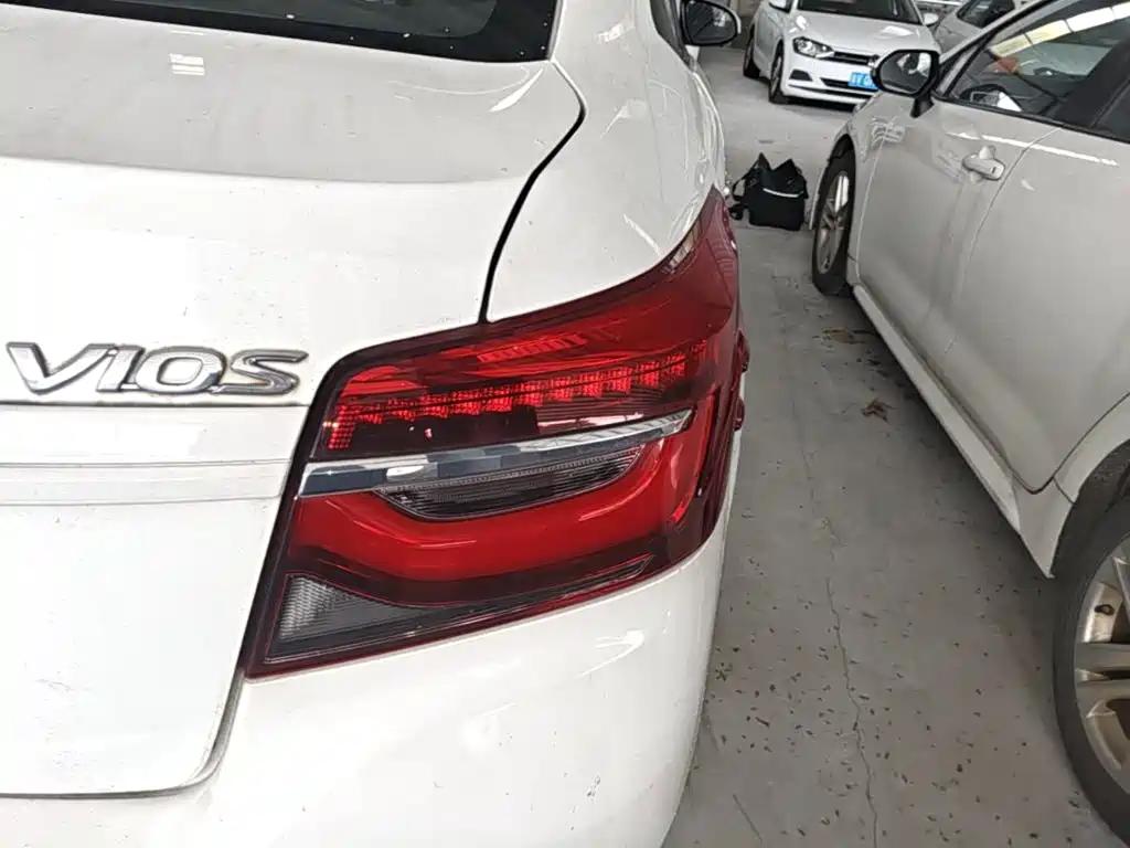 Toyota Vios — миниатюра 8