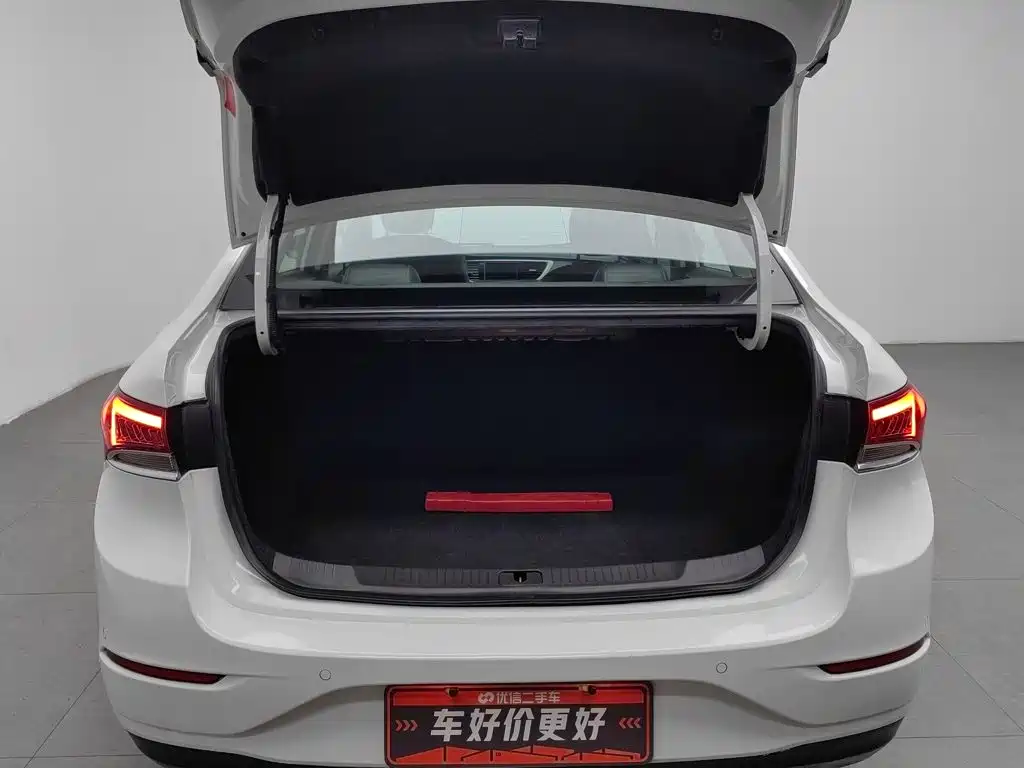 Buick Excelle — миниатюра 16
