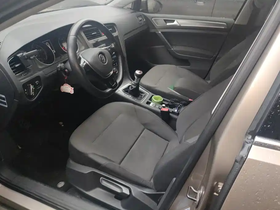 Volkswagen Golf — миниатюра 9
