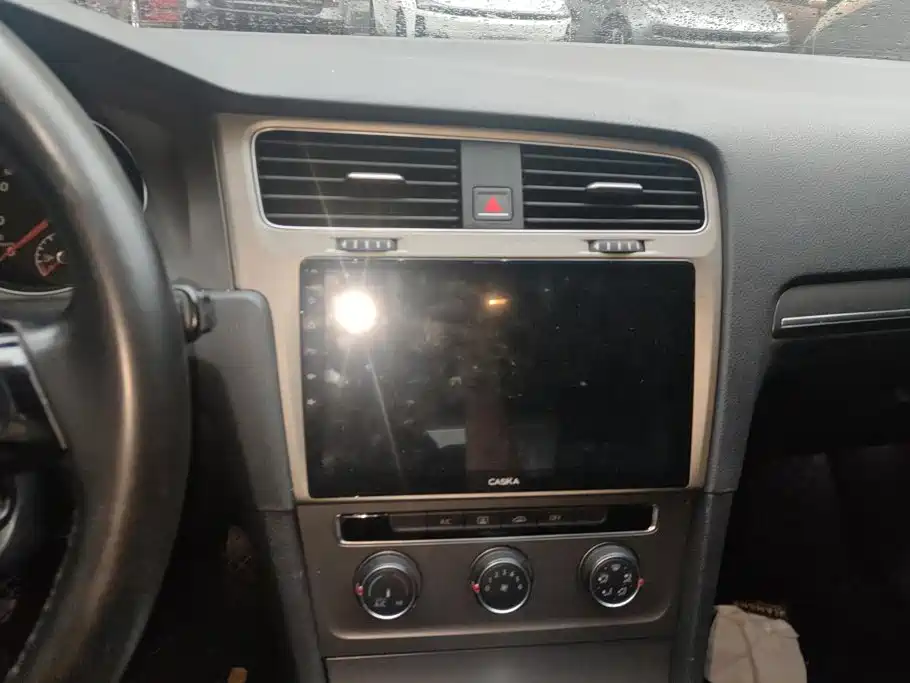 Volkswagen Golf — миниатюра 13