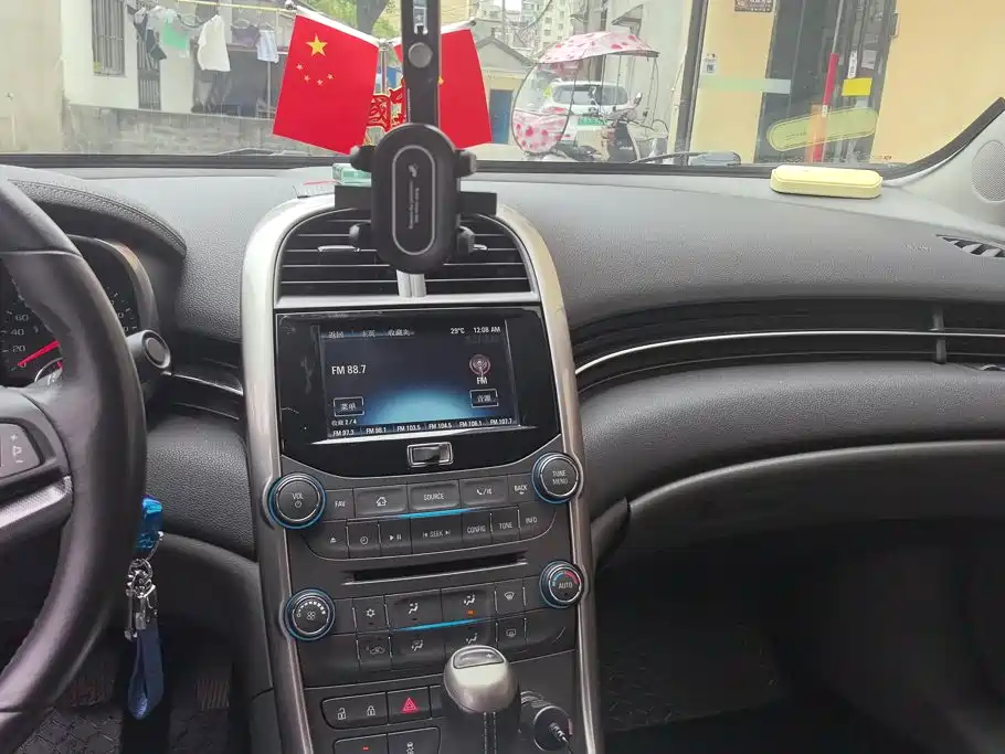 Chevrolet Malibu — миниатюра 13