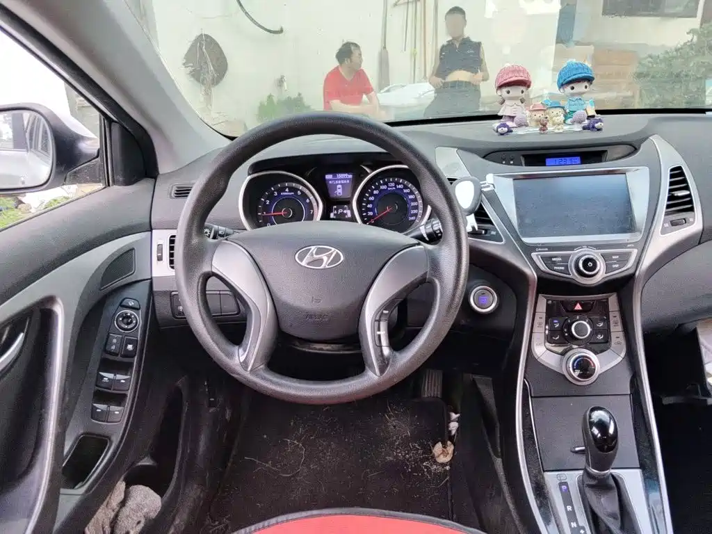 Hyundai Elantra Langdong — миниатюра 3