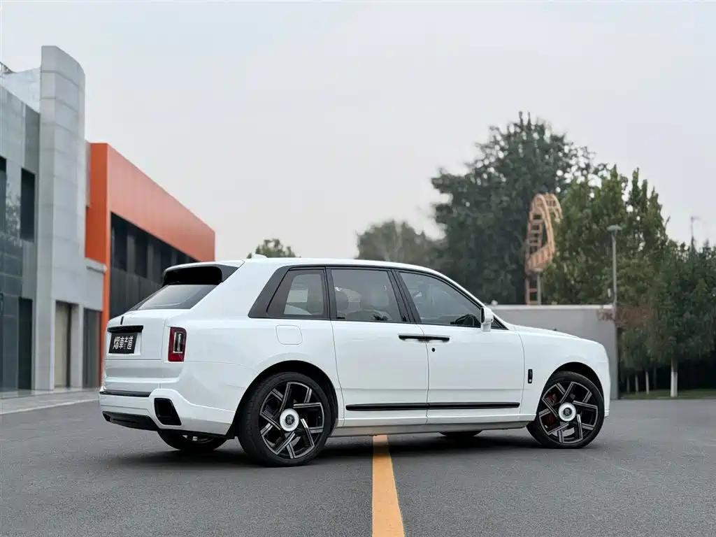 ROLLS-ROYCE CULLINAN