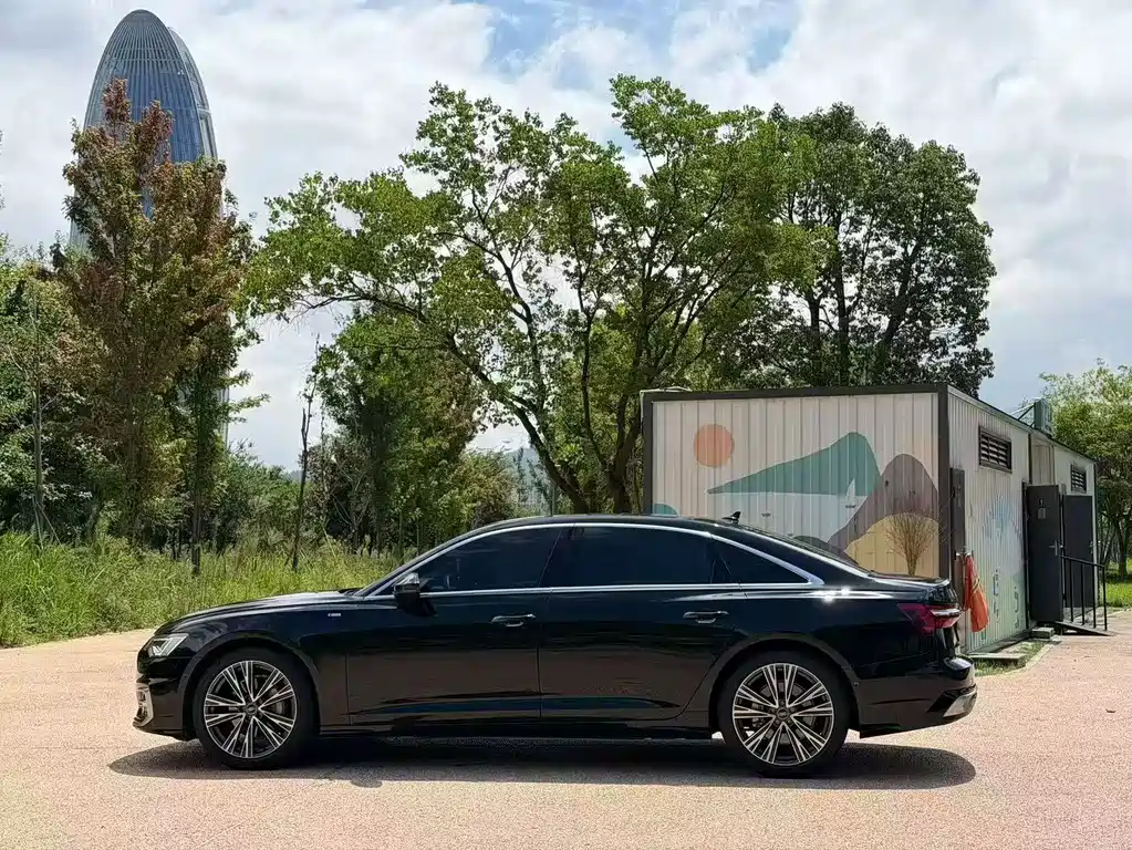 Audi A6L — миниатюра 6