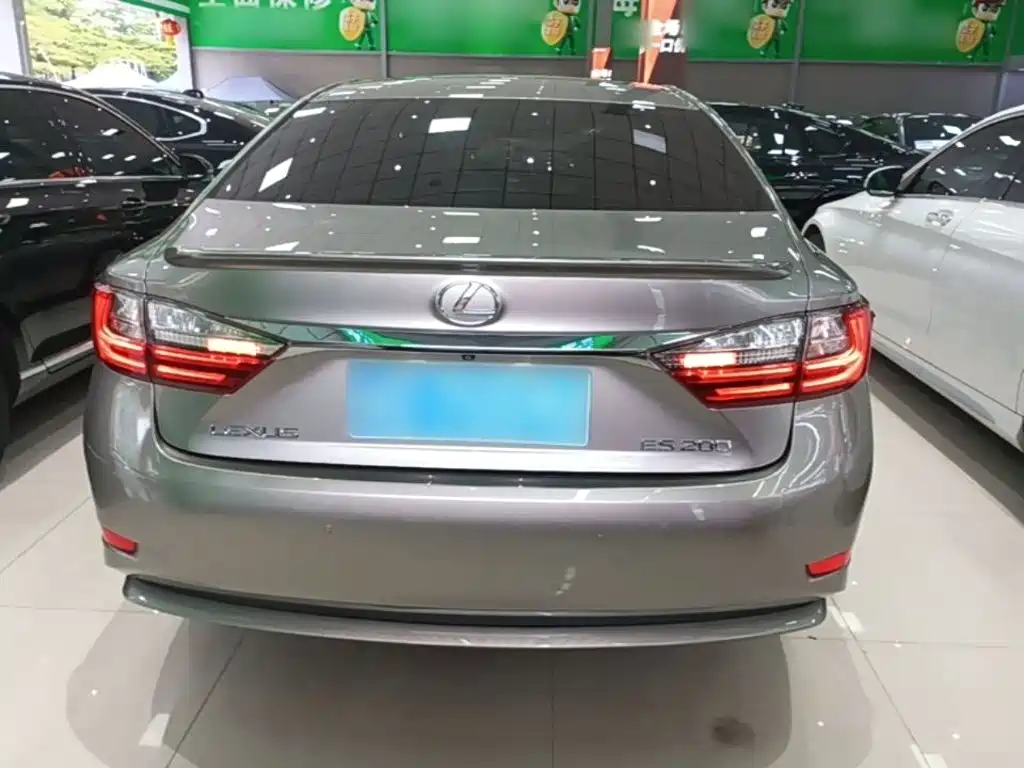 Lexus ES — миниатюра 4
