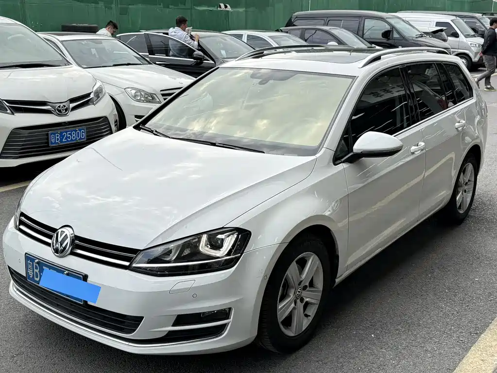 Volkswagen Golf (Import) 2015