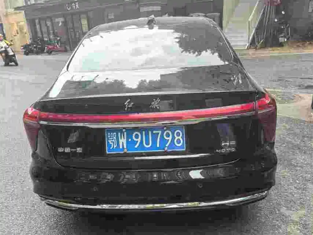 Hongqi Hongqi H5 — миниатюра 8