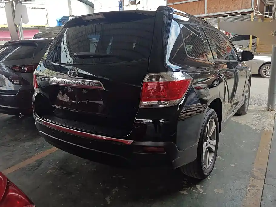 Toyota Highlander — миниатюра 3