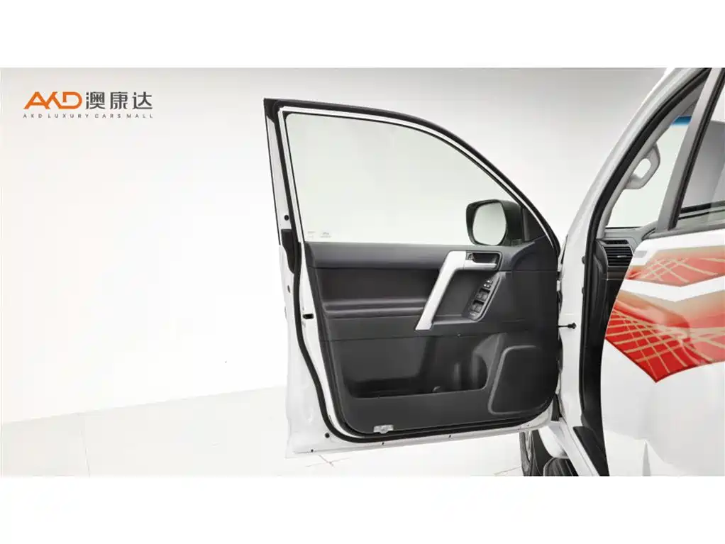 Toyota Prado — миниатюра 10