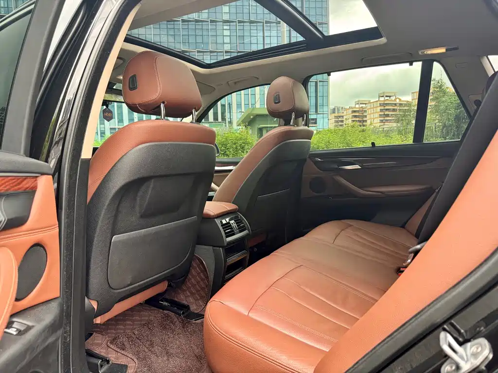 BMW X5 (Import) — миниатюра 7