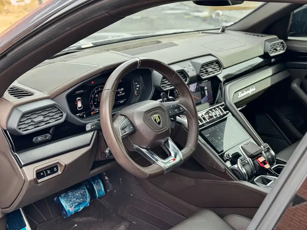 Lamborghini Urus — фотографии объявления, Фото 13