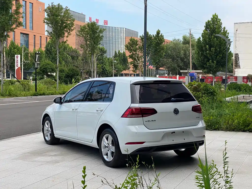 Volkswagen Golf — миниатюра 7