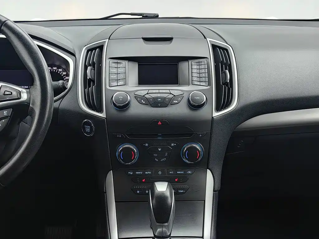 Ford Edge — миниатюра 12