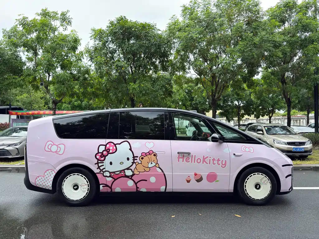 Li Auto MEGA 2024 Ultra