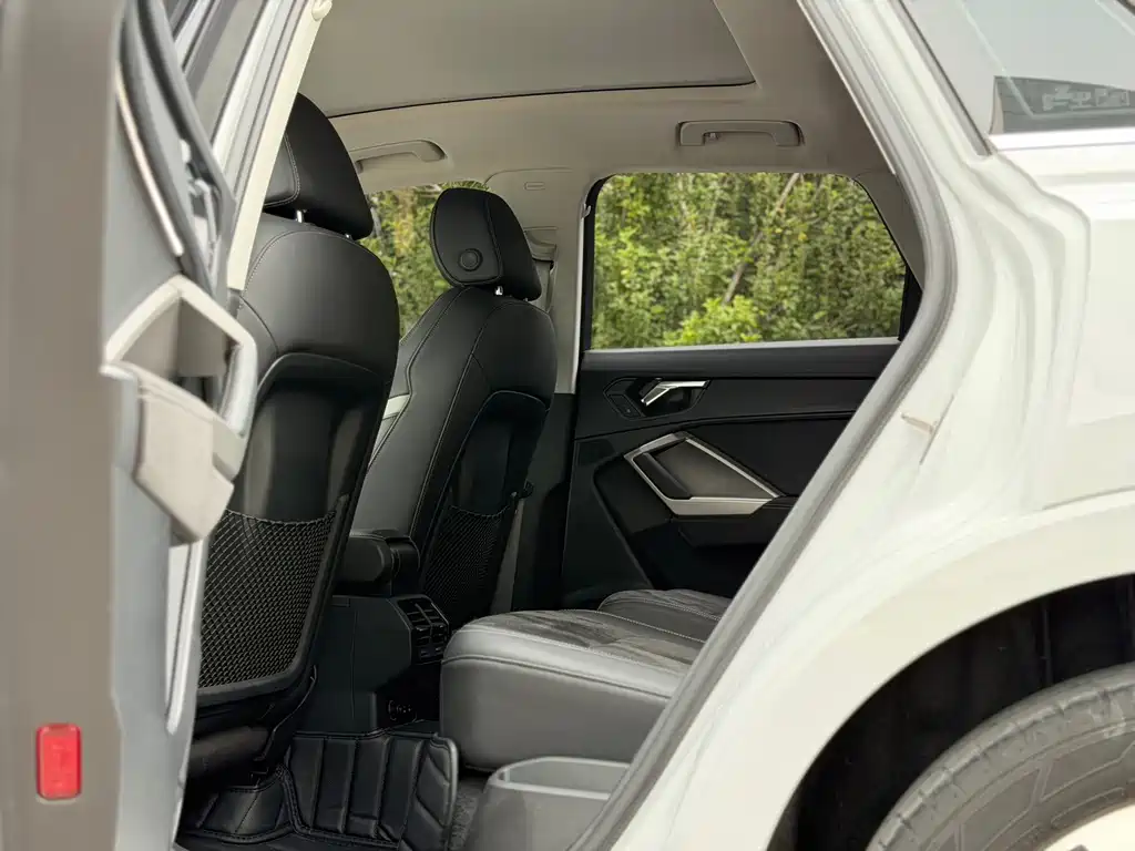Audi Q3 — миниатюра 5