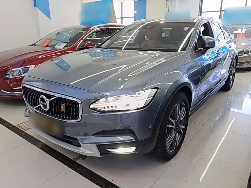 Volvo V90 — миниатюра 2