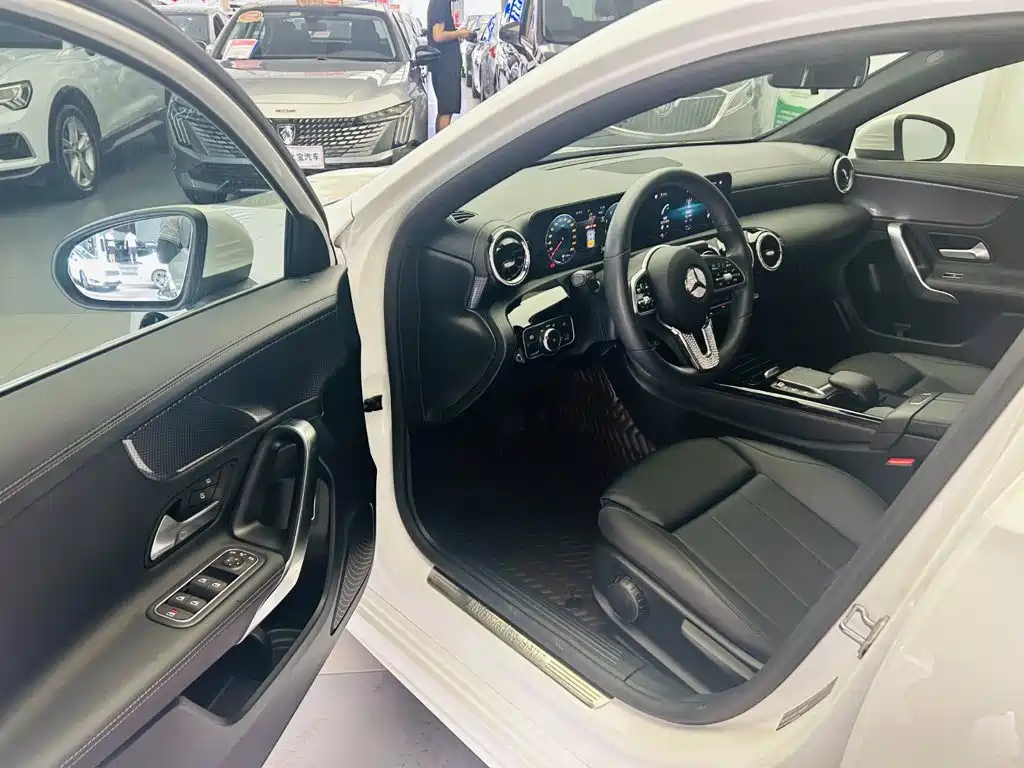 Mercedes-Benz A-Class — миниатюра 20