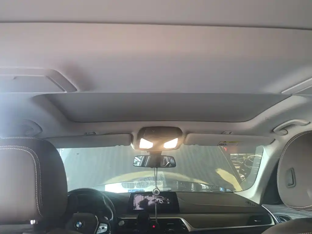 BMW 5 Series — миниатюра 18