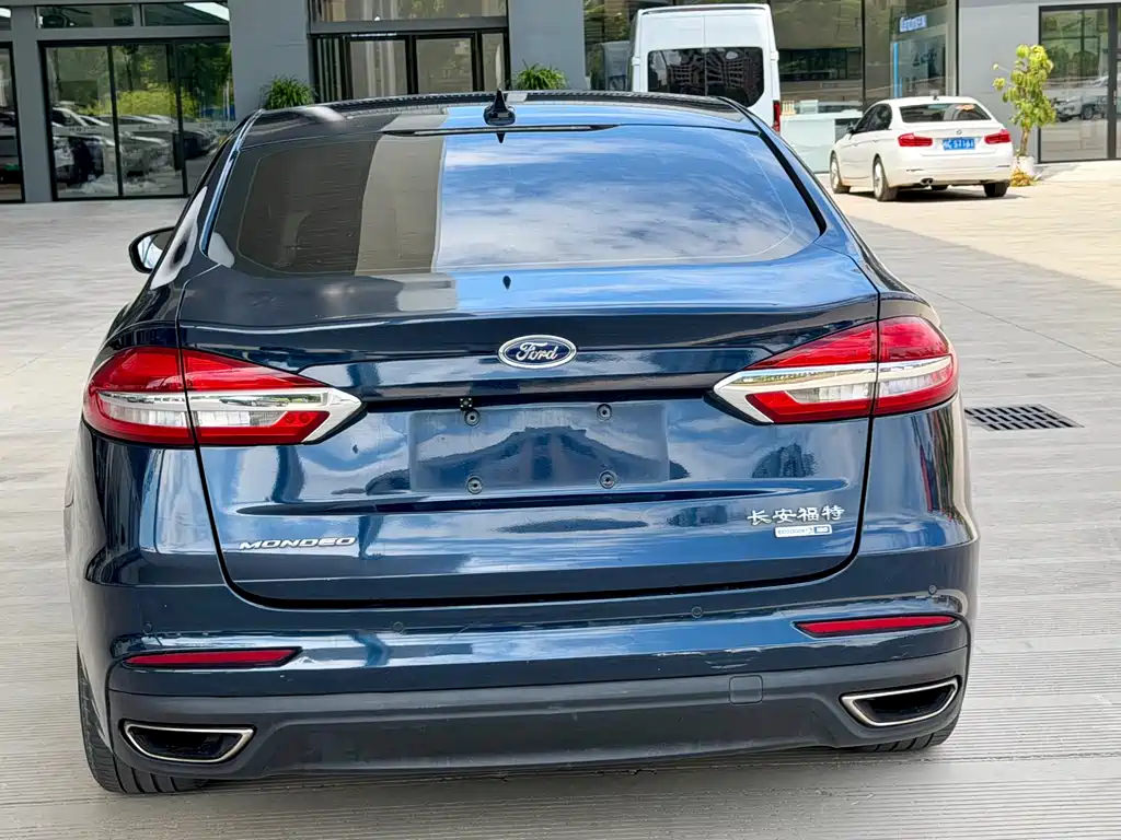 Ford Mondeo — миниатюра 5