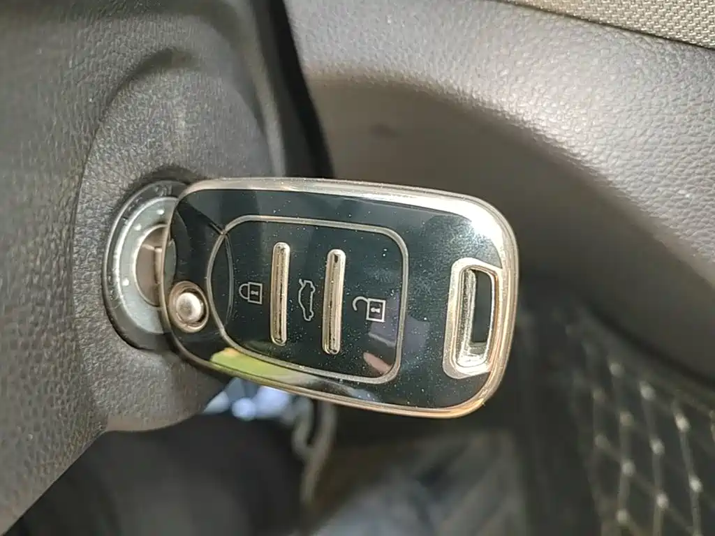Wuling Hongguang — миниатюра 9