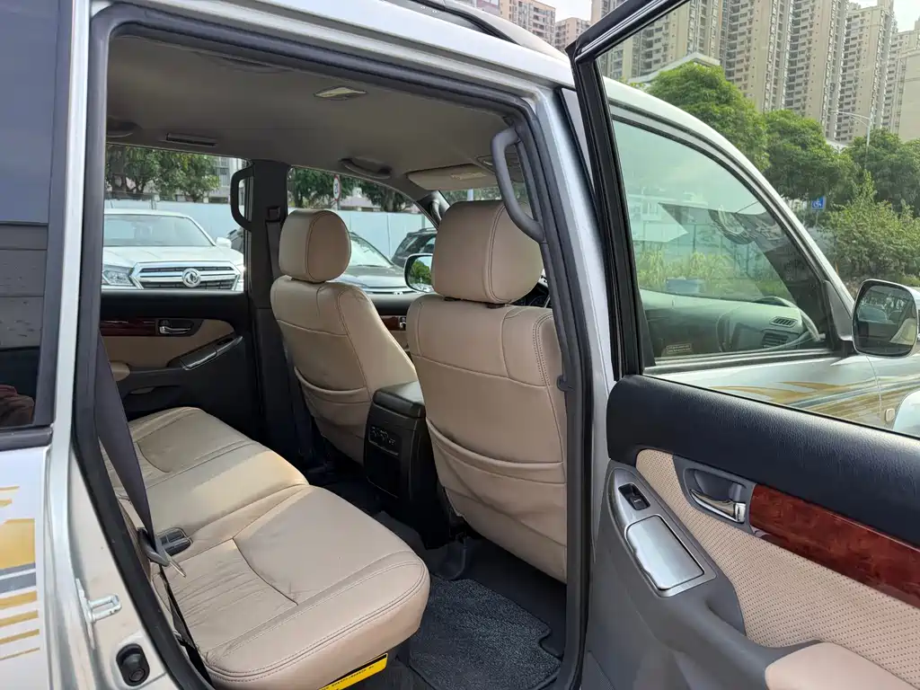 Toyota Land Cruiser Prado 2004 GX 2.7 AT