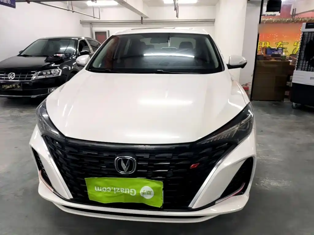 Changan Eado — миниатюра 3