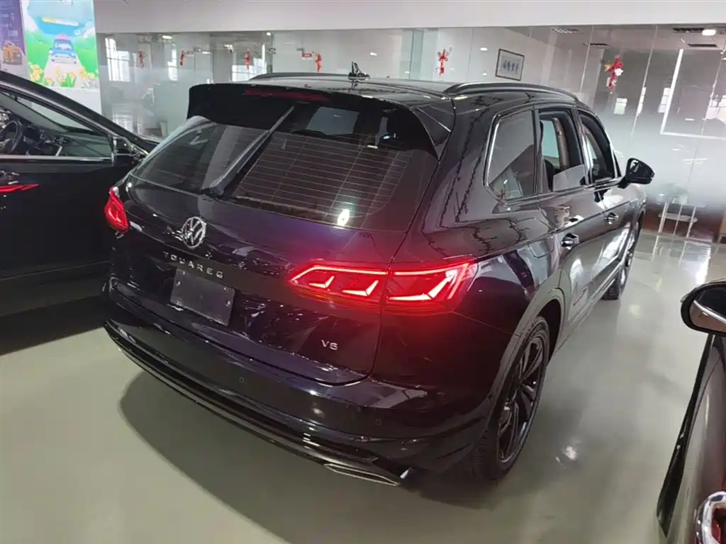Volkswagen Touareg 2021 3.0TSI Sport