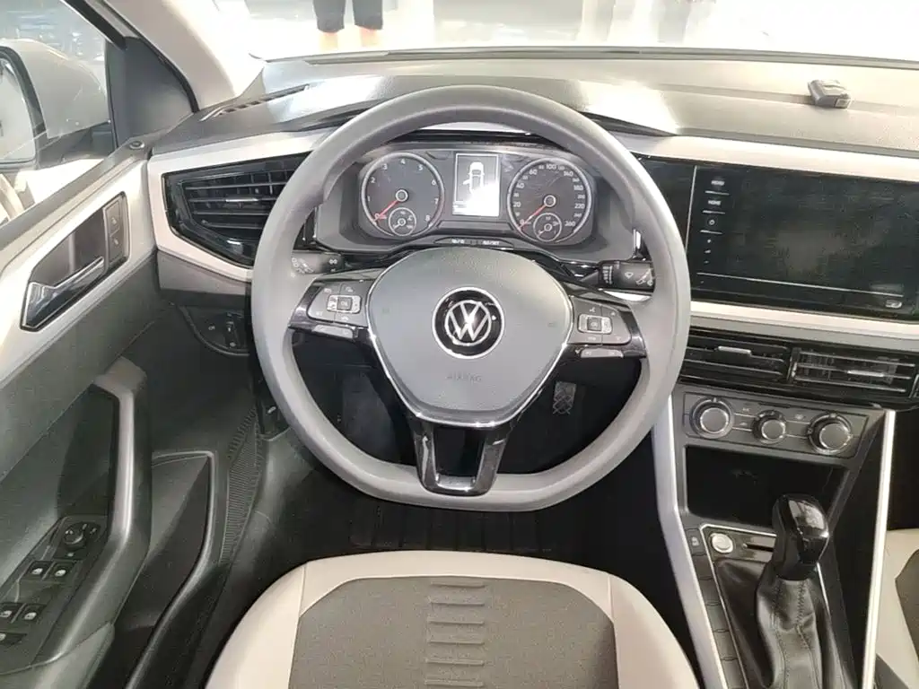 Volkswagen Polo — миниатюра 11