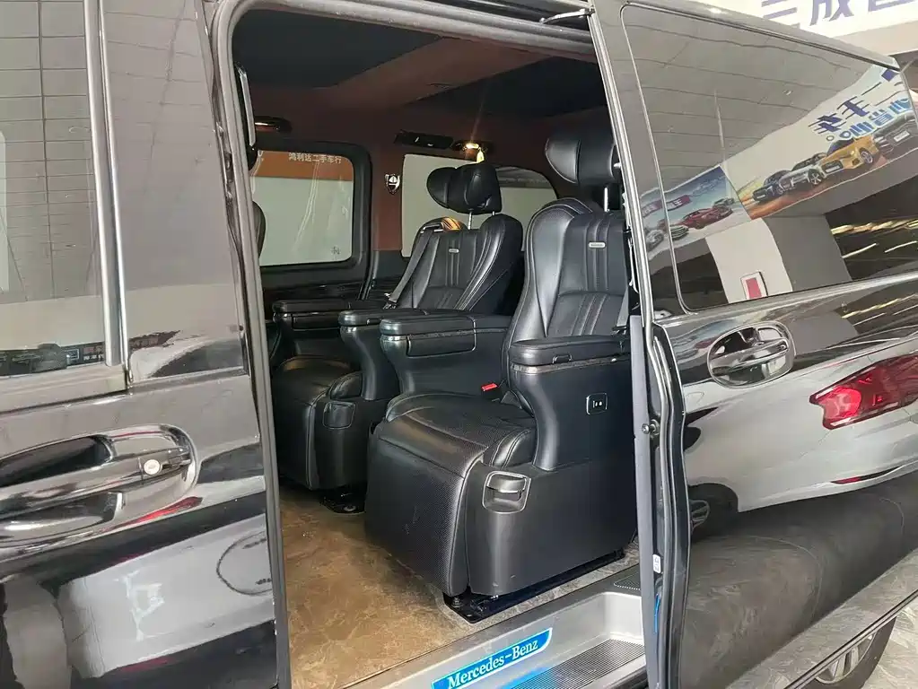 MERCEDES-BENZ V CLASS