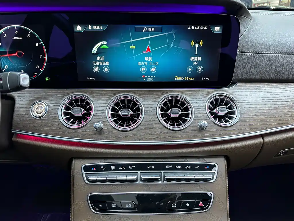 MERCEDES-BENZ E CLASS