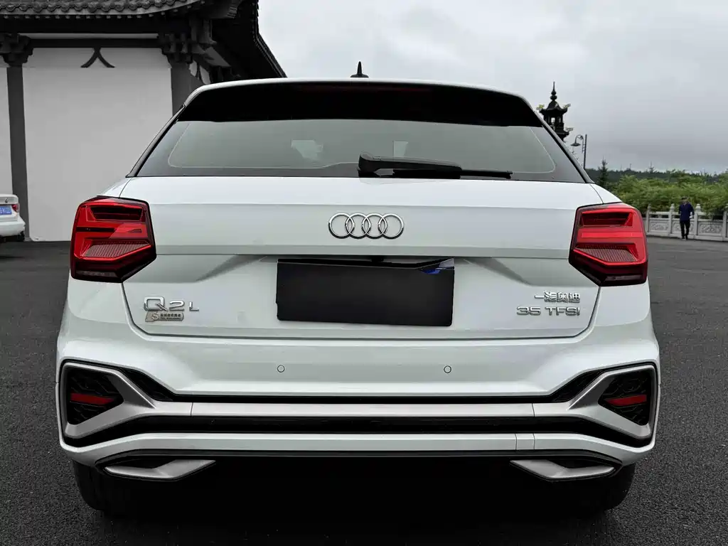 Audi Q2L — миниатюра 5
