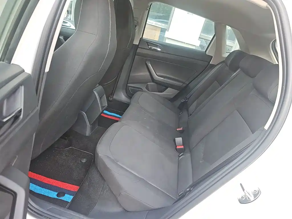 Volkswagen Polo — миниатюра 17