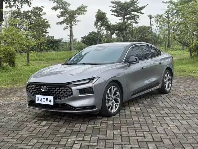2022 Ford Mondeo