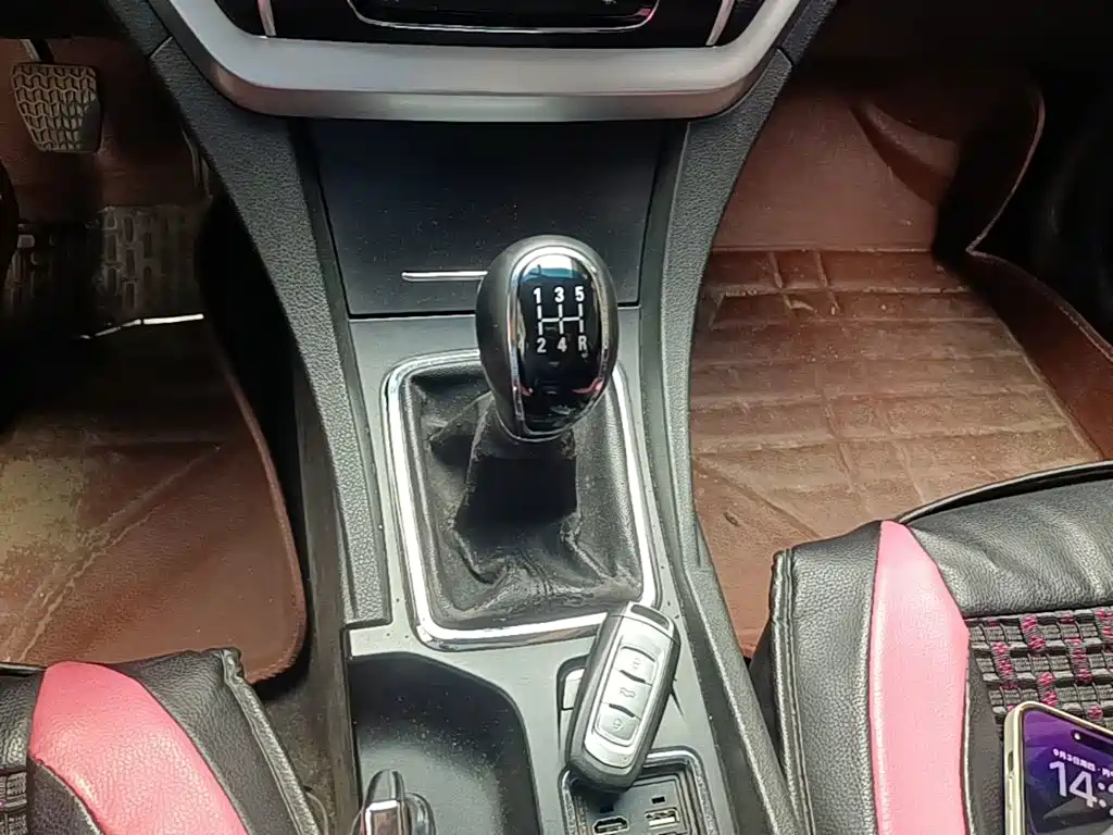 Geely Emgrand — миниатюра 19