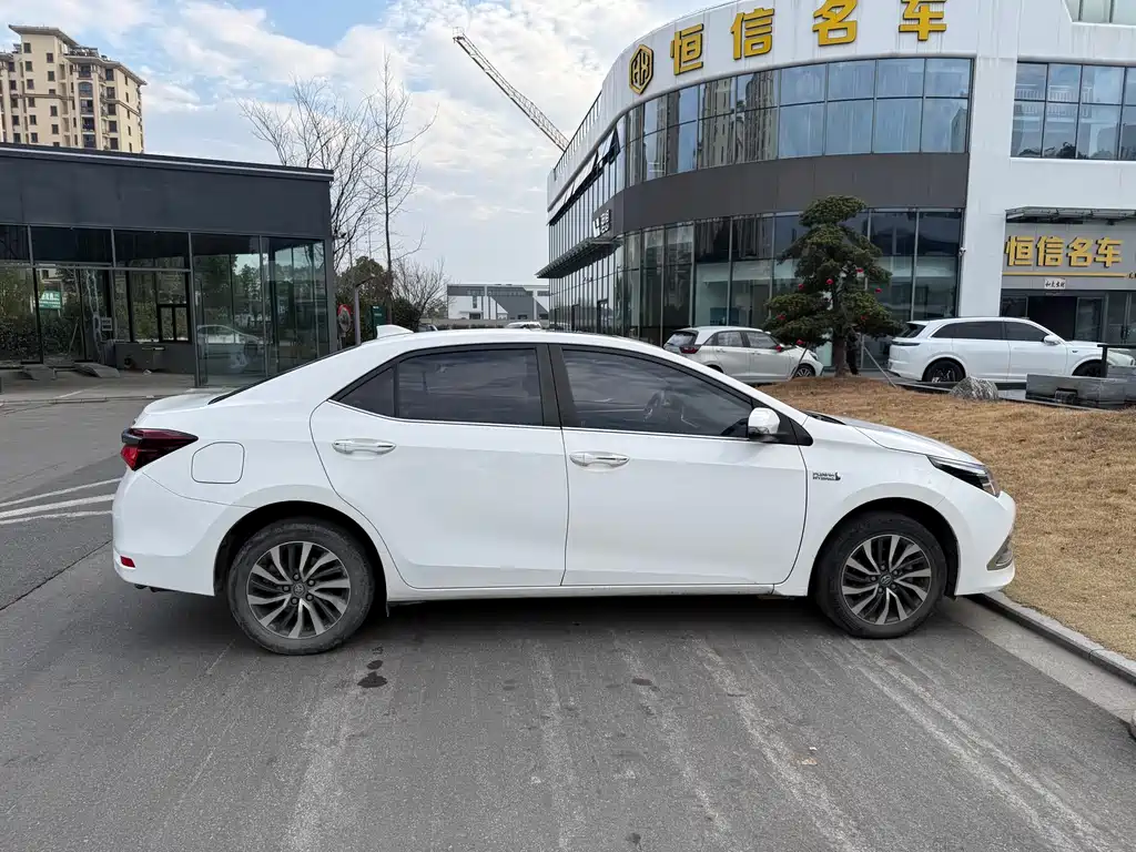 TOYOTA COROLLA DUAL ENGINE E+