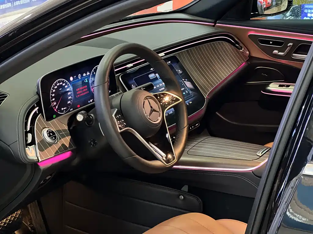 MERCEDES-BENZ E CLASS