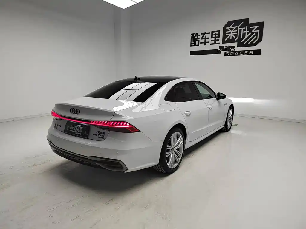 Audi A7L 2024 45 TFSI quattro