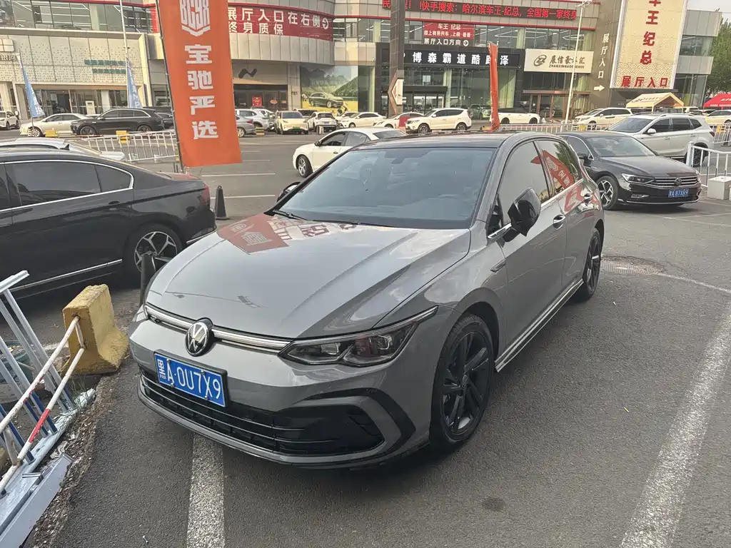 Volkswagen Golf 2023