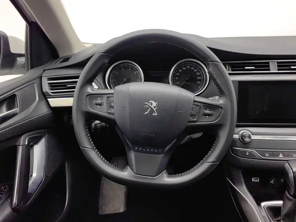 Peugeot 408 — миниатюра 11