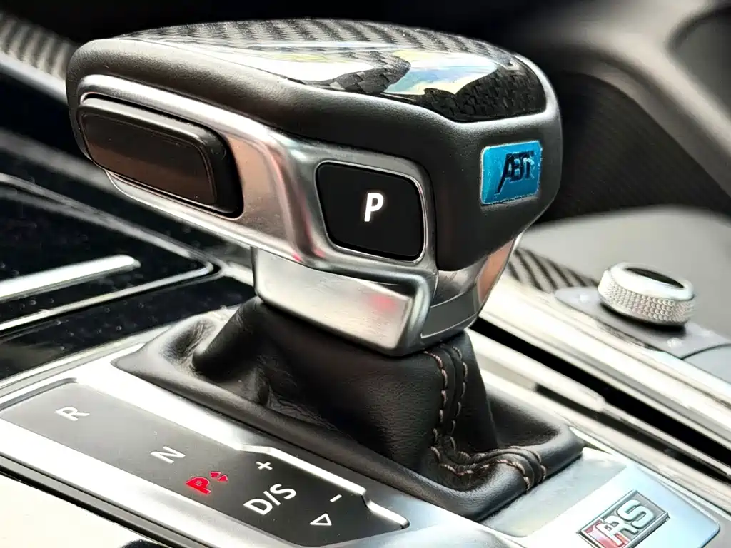 Audi RS 4 — миниатюра 9