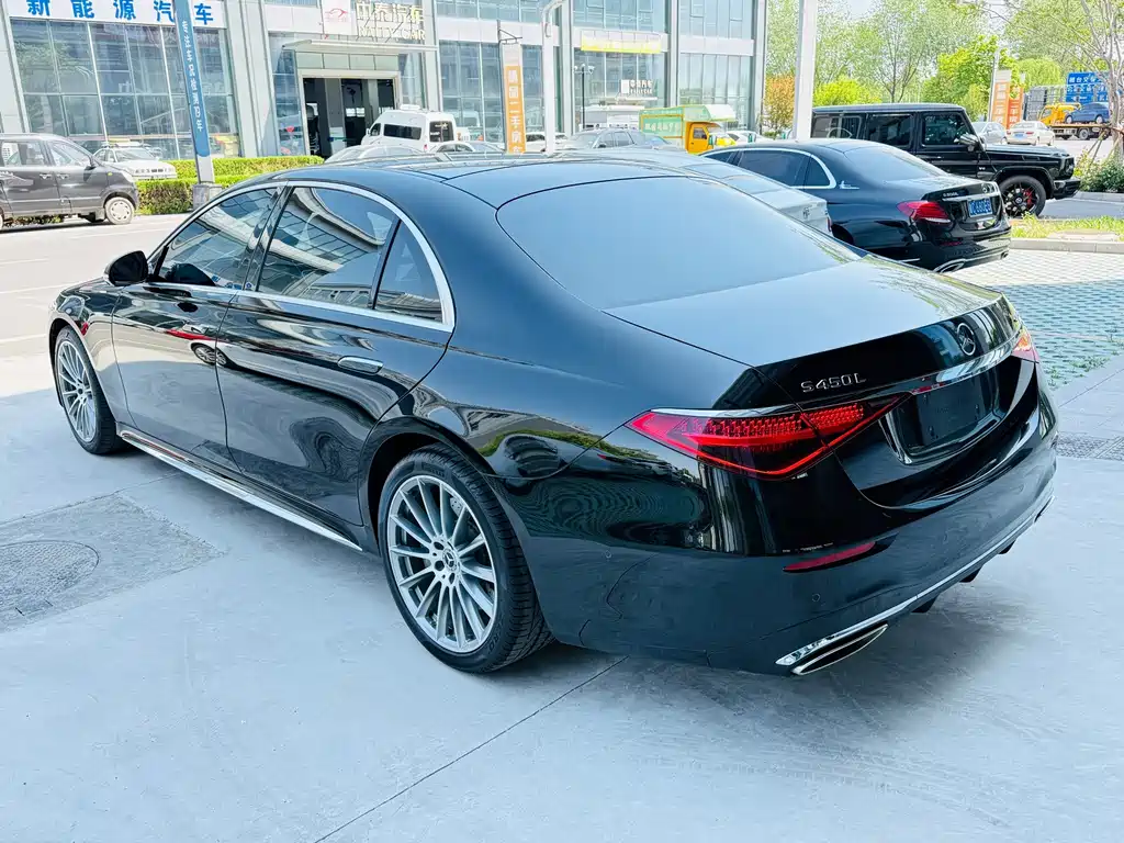 Mercedes-Benz S-Class — миниатюра 6