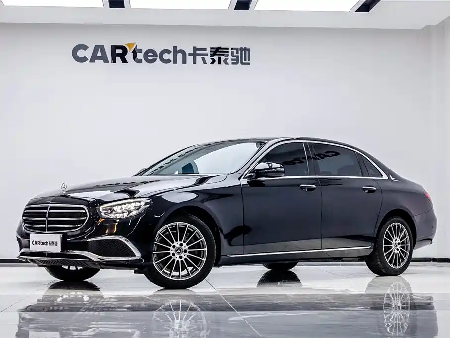 Mercedes-Benz E-Class 2022