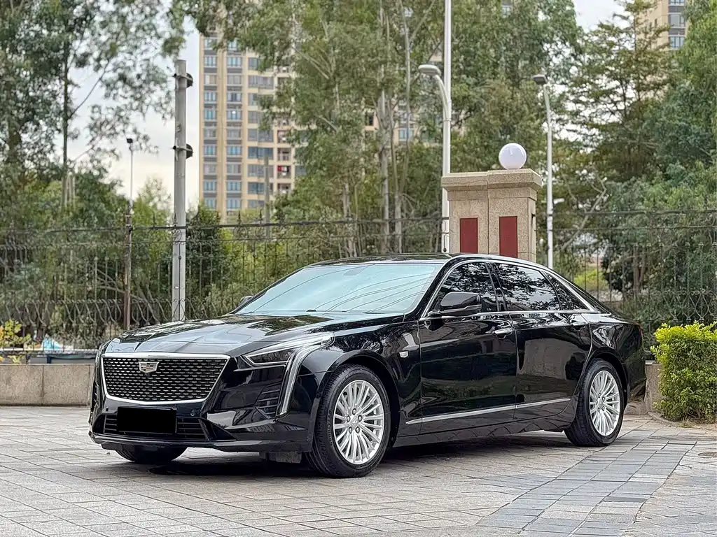 CADILLAC CT6